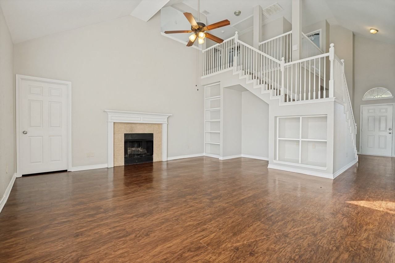 305 Boulder Creek Dr - Photo 4 of 25