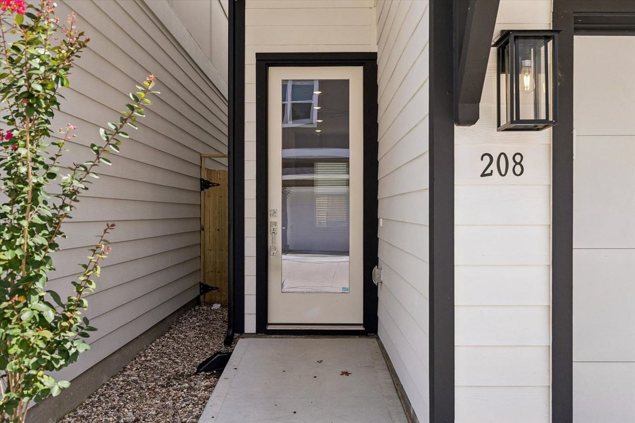208 Clark Meadows Ln - Photo 5 of 20