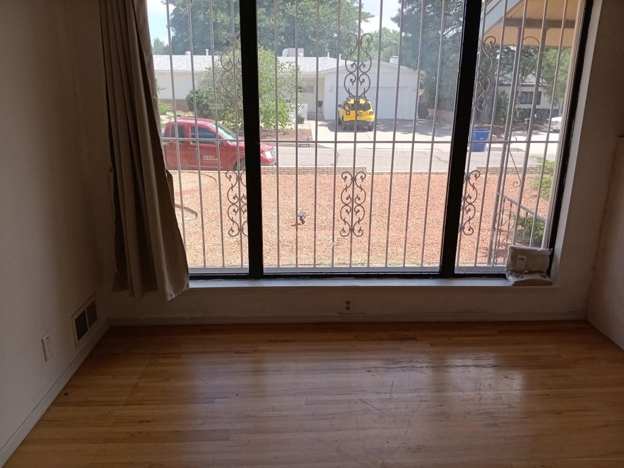 9825 Robin Ave Ne - Photo 6 of 20