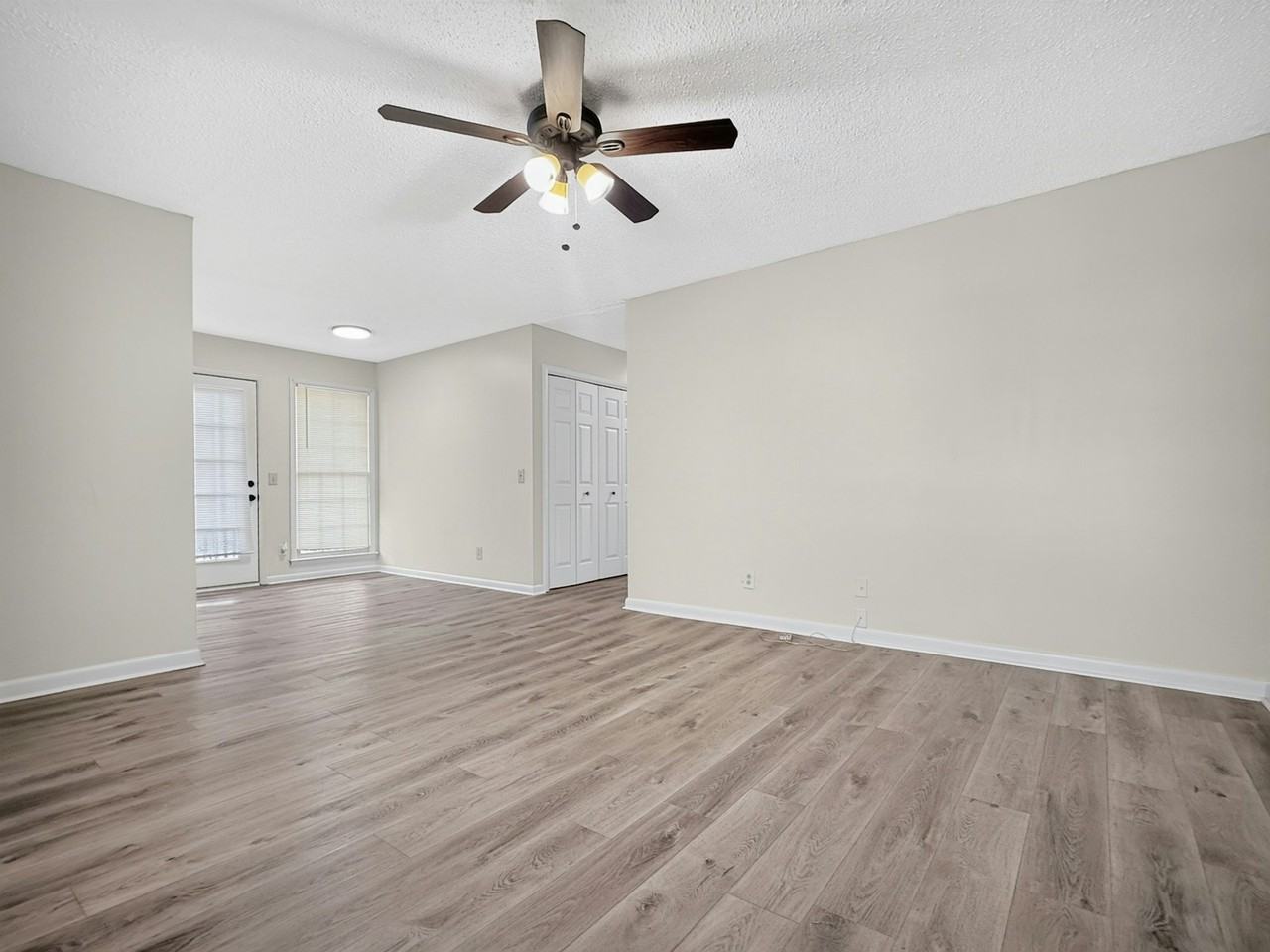 6209 Friar Tuck Drive Northwest, Unit C - Photo 2 of 12