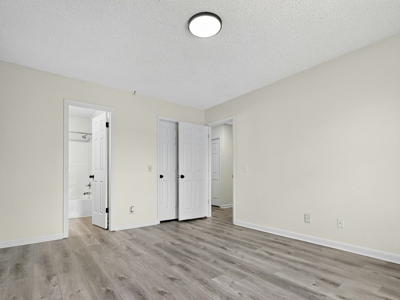 6209 Friar Tuck Drive Northwest, Unit C - Photo 5 of 12