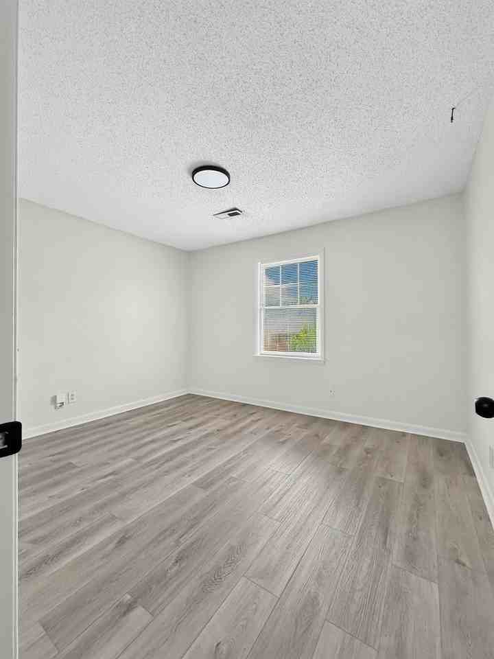 6209 Friar Tuck Drive Northwest, Unit C - Photo 6 of 12