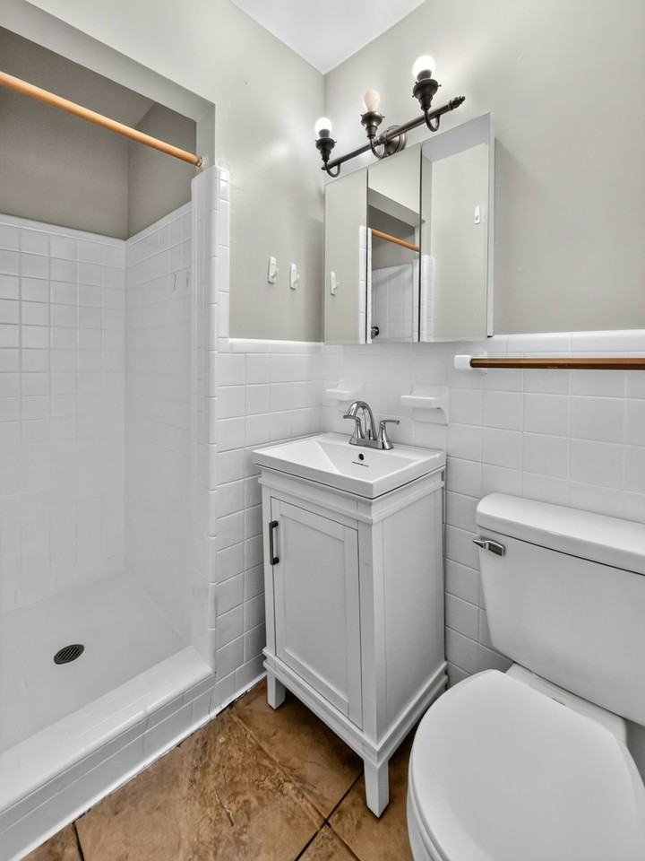 2303 Lynn Rd NW, Unit 1 - Photo 7 of 17