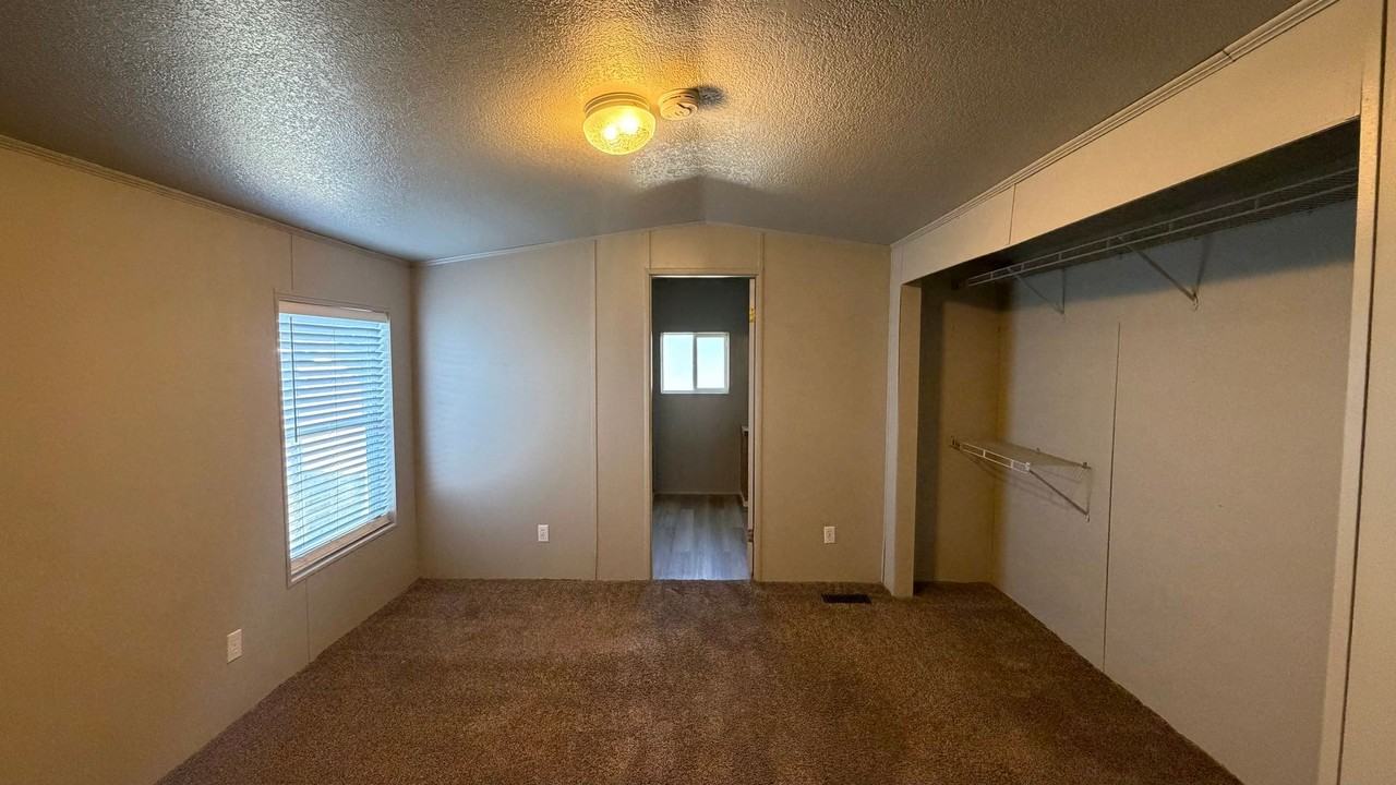 414 S 22nd Ave - Photo 6 of 12