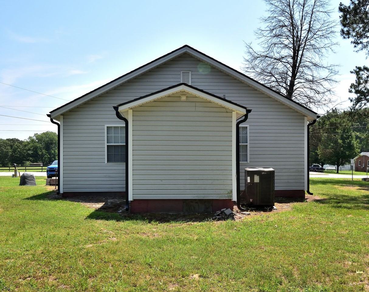 3630 Loop Rd - Photo 2 of 13