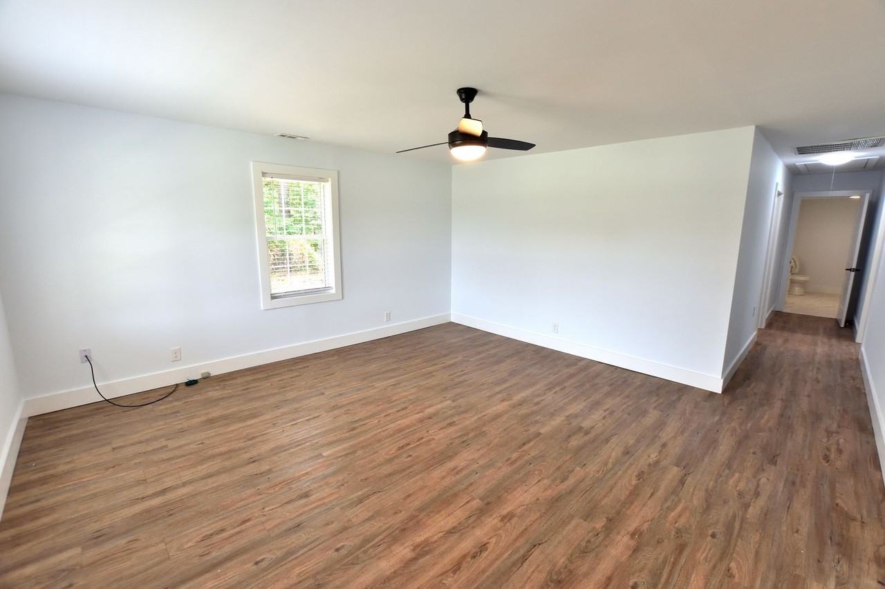 3630 Loop Rd - Photo 3 of 13