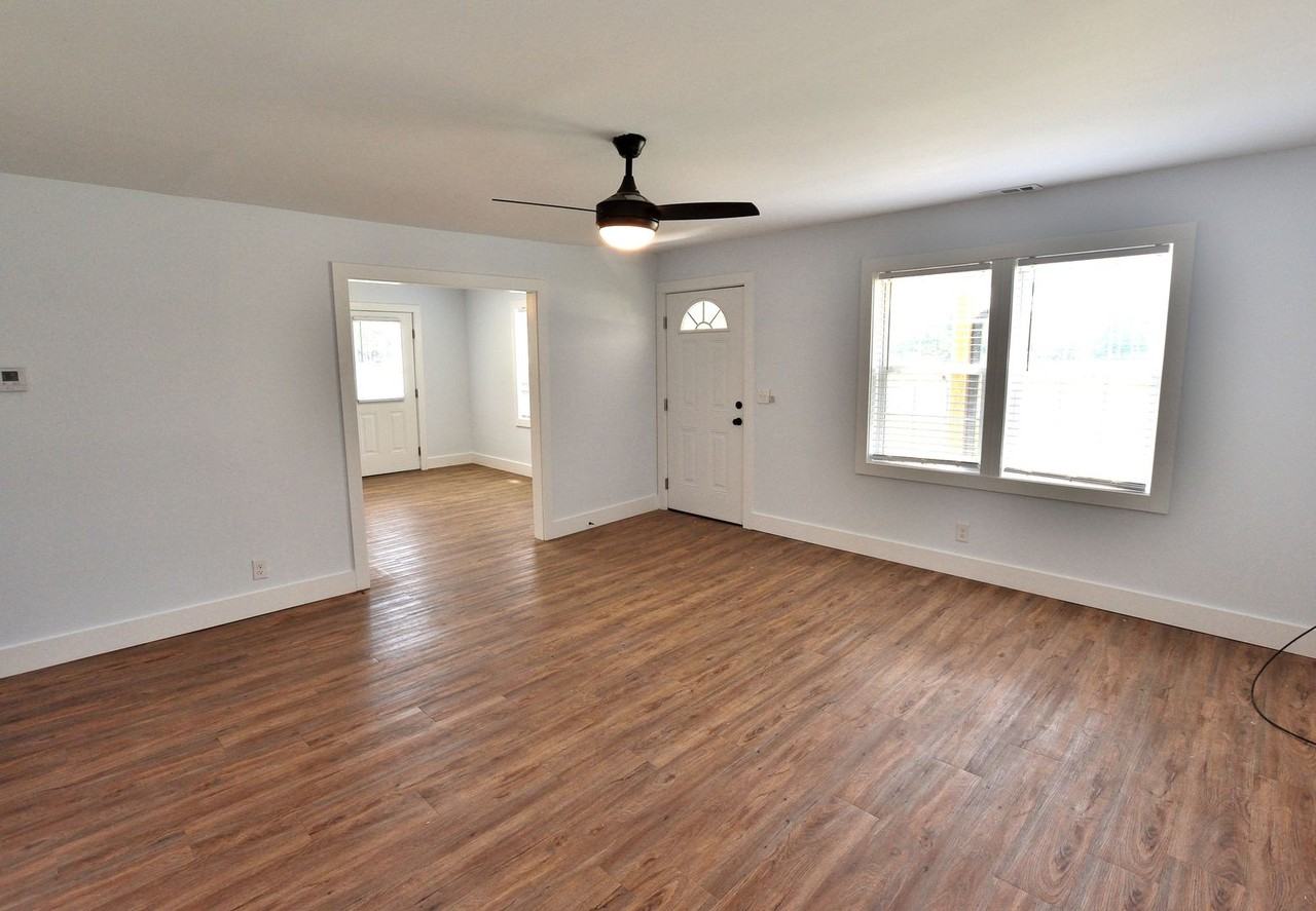 3630 Loop Rd - Photo 4 of 13