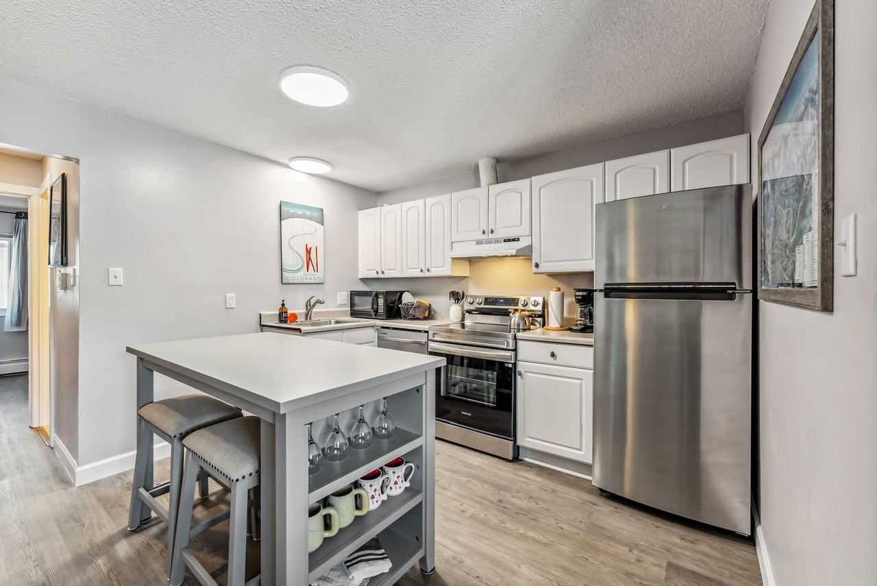 412 S Main St #113 - Photo 5 of 29