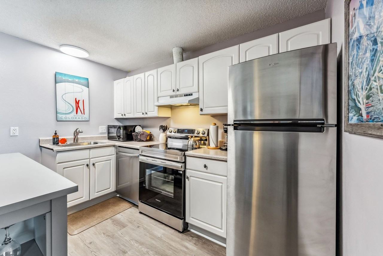 412 S Main St #113 - Photo 7 of 29