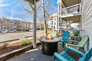 featured image of 412 S Main St #113