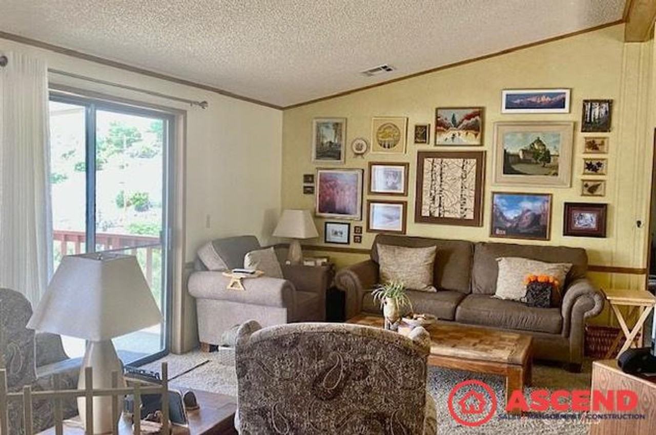 125 Sargent Ln - Photo 6 of 19