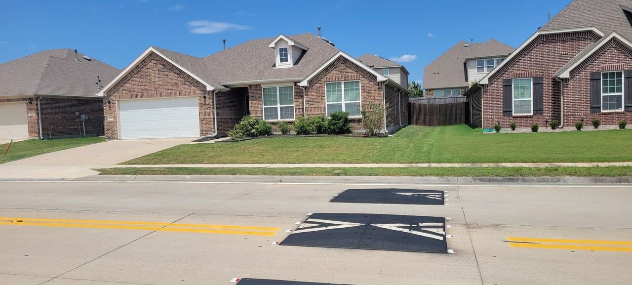 8020 Horseman Rd - Photo 4 of 6