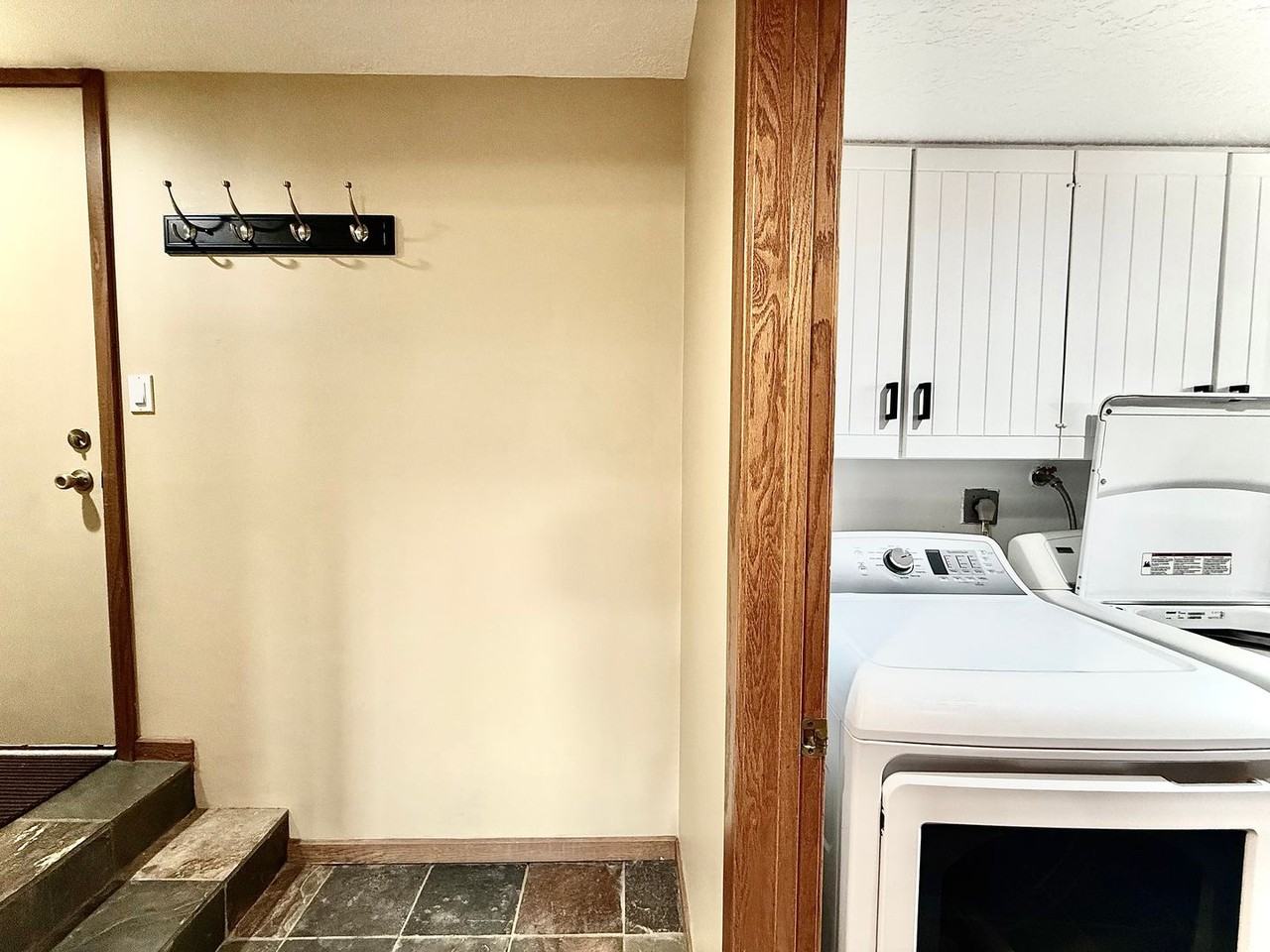 8730 Silver Spur Rd - Photo 3 of 50
