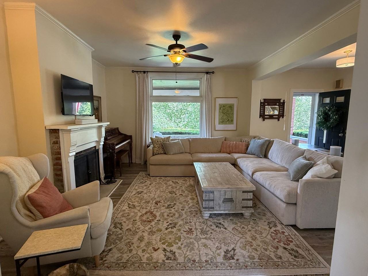 227 Cornell Ave - Photo 3 of 19