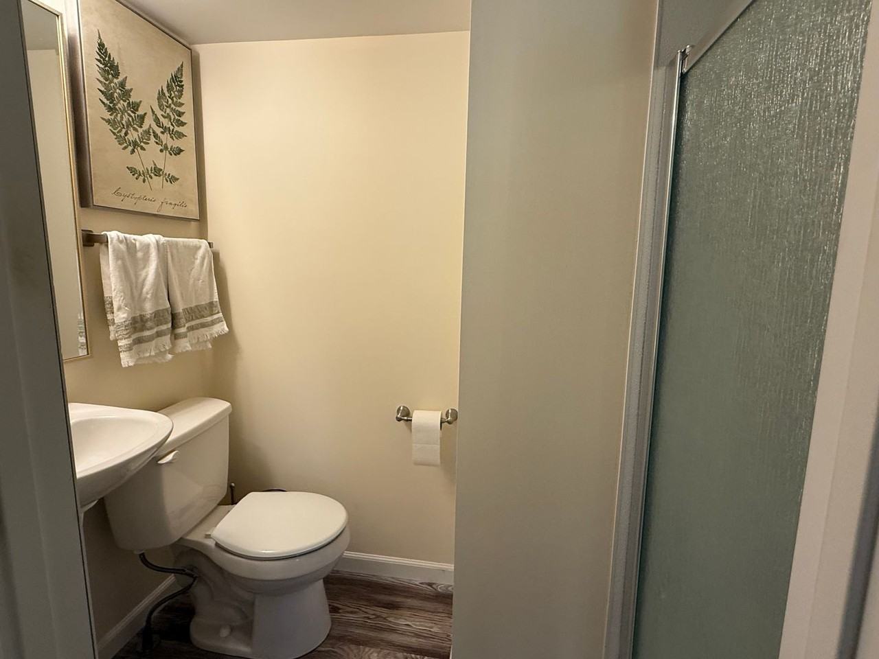 227 Cornell Ave - Photo 7 of 19