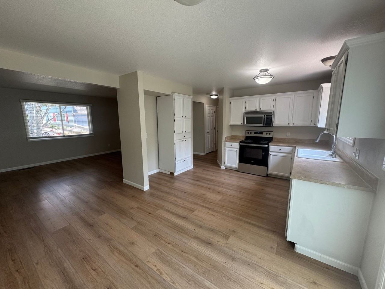 3400 Riva Ridge Dr - Photo 4 of 14