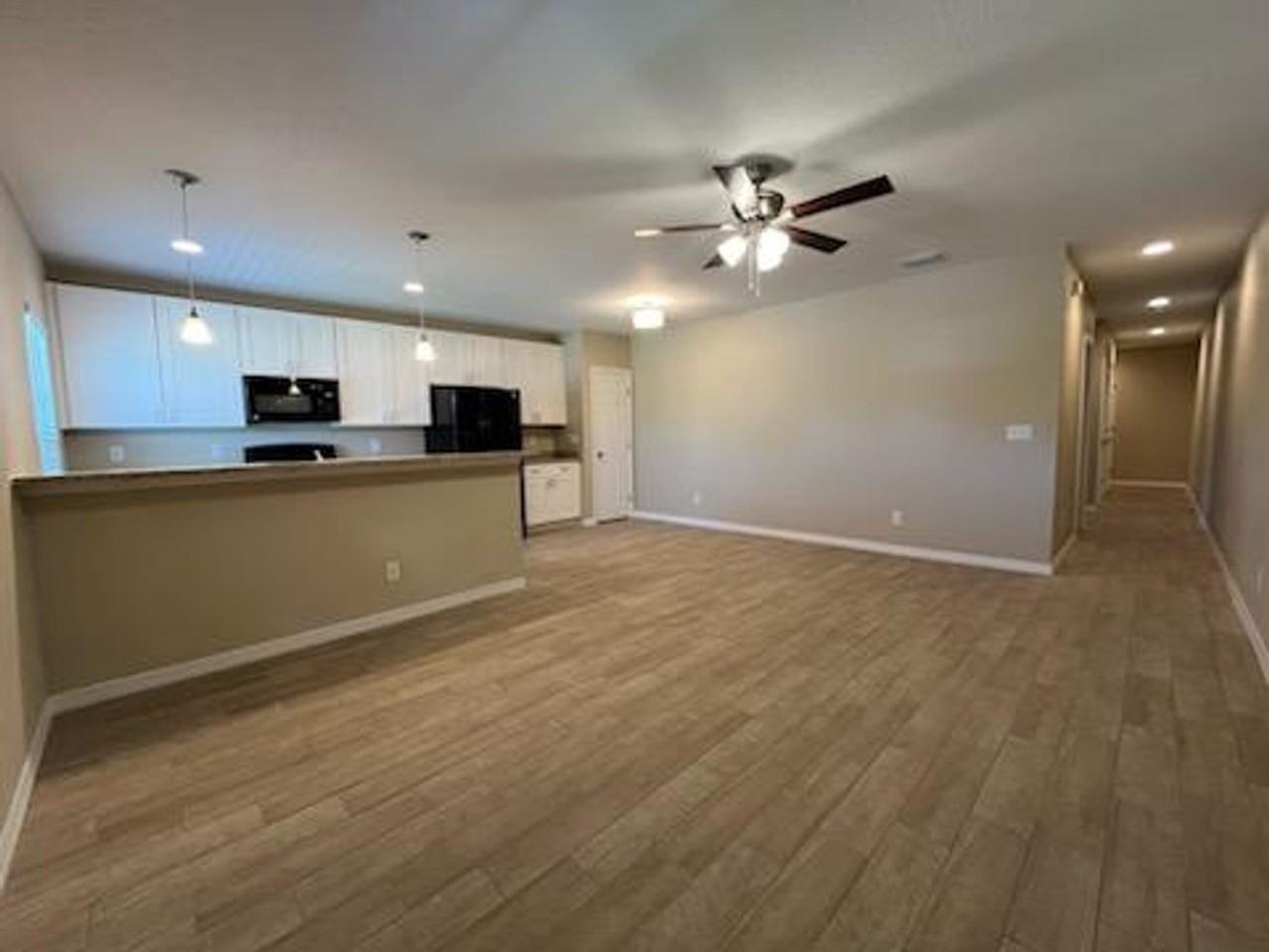 1404 S Parsons Ave #A - Photo 2 of 9