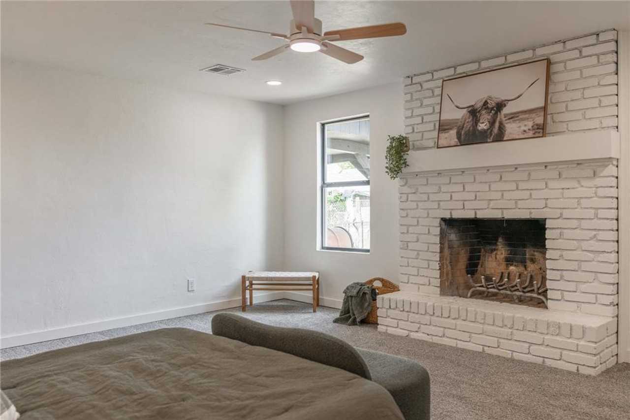 2213 Ne 18th St - Photo 5 of 37
