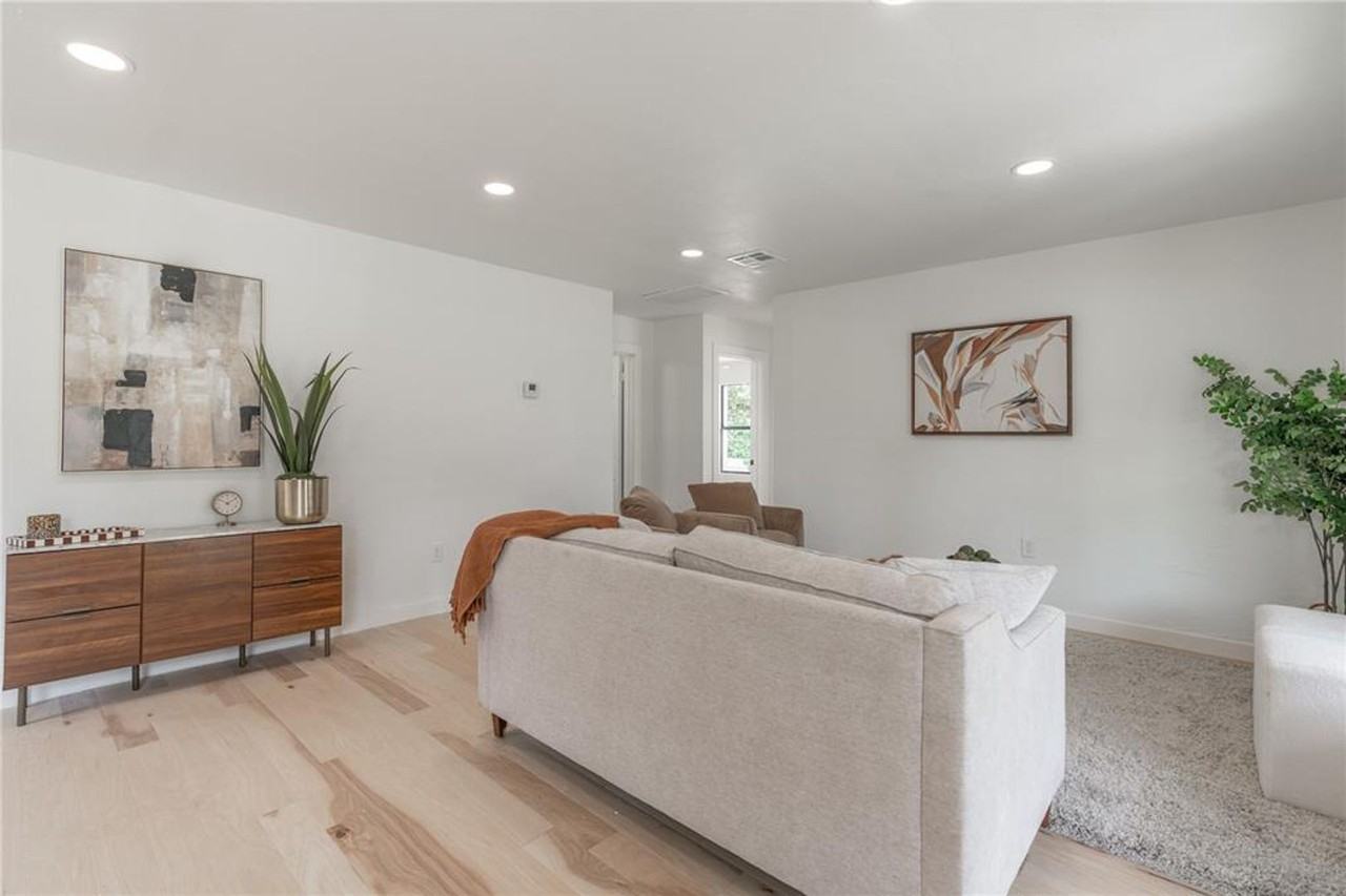 2213 Ne 18th St - Photo 6 of 37