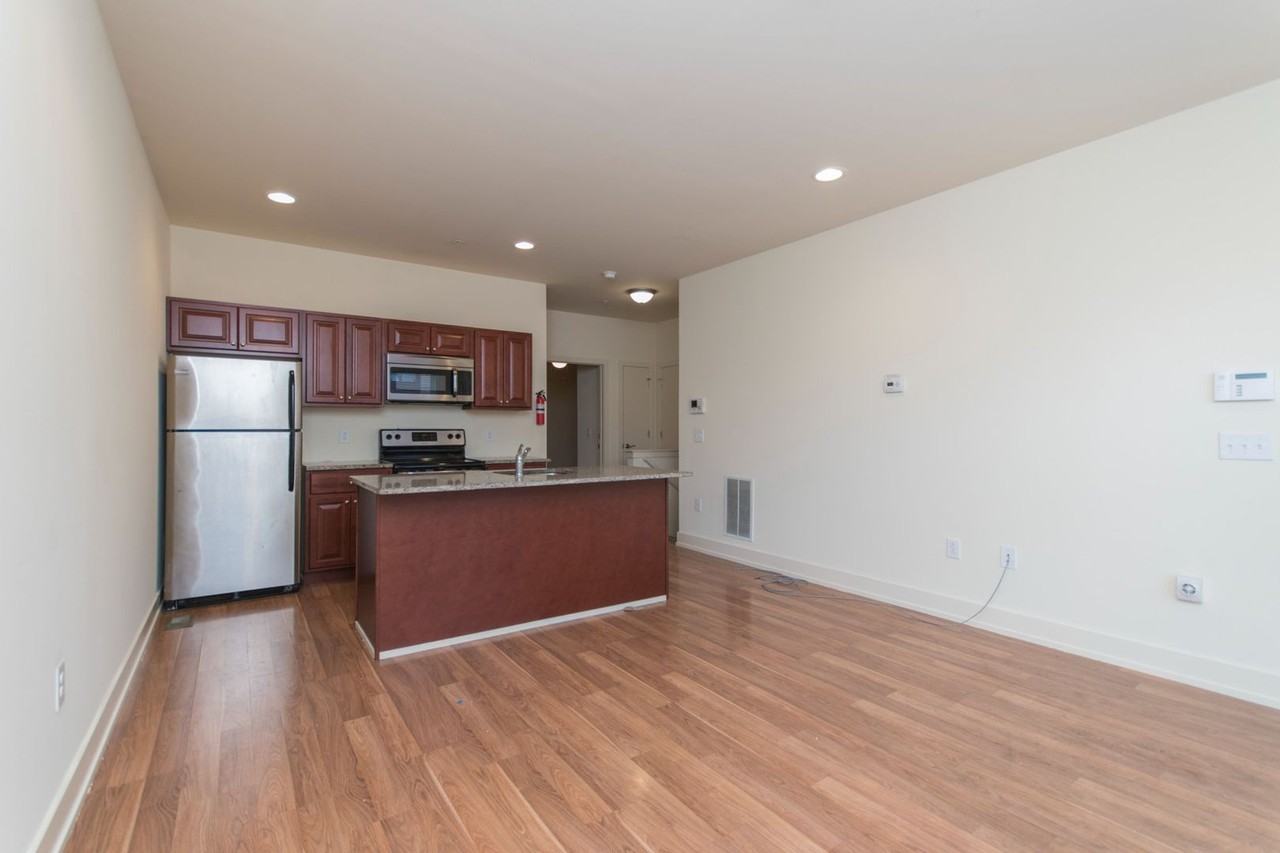 1904 N Marshall St - Photo 5 of 15