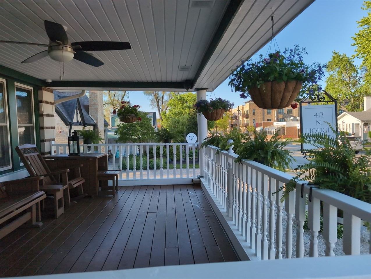 417 N Hough St - Photo 6 of 50