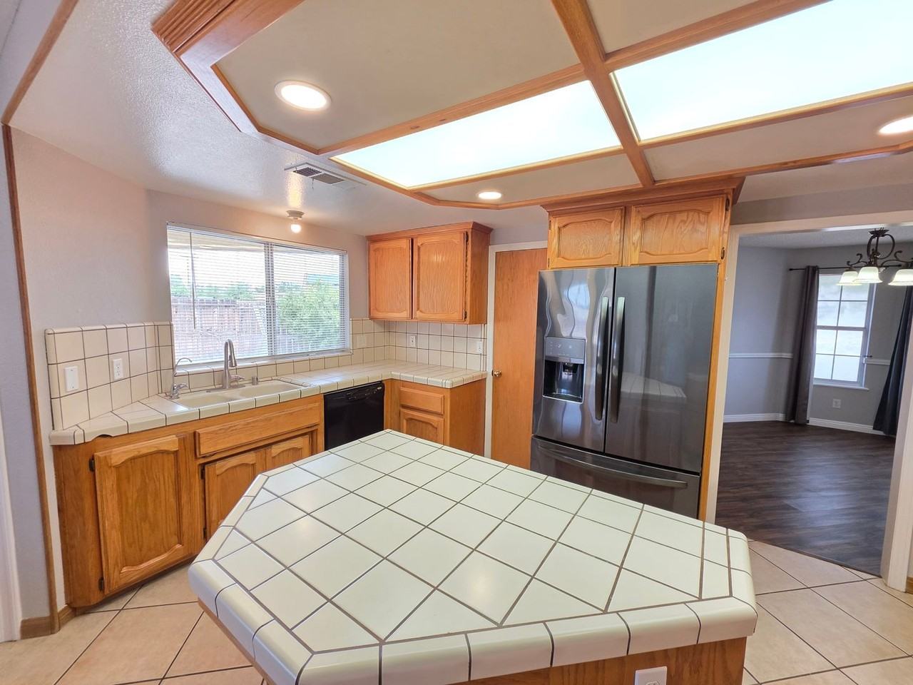 21741 Adler Dr - Photo 6 of 33