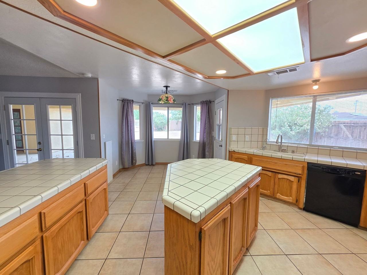 21741 Adler Dr - Photo 7 of 33