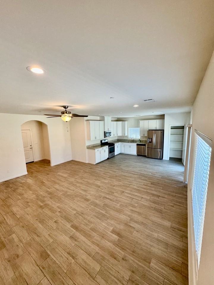 3924 Majorca Ct - Photo 4 of 18