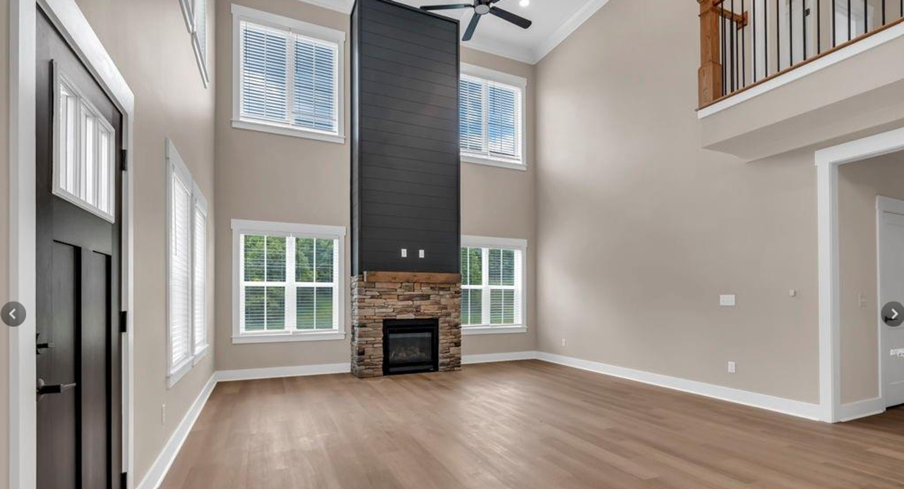 181 Circle Drive - Photo 3 of 15