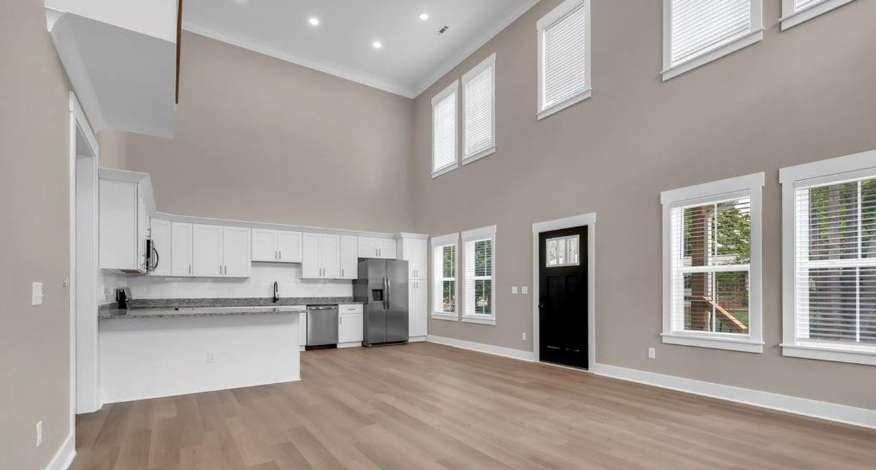 181 Circle Drive - Photo 5 of 15