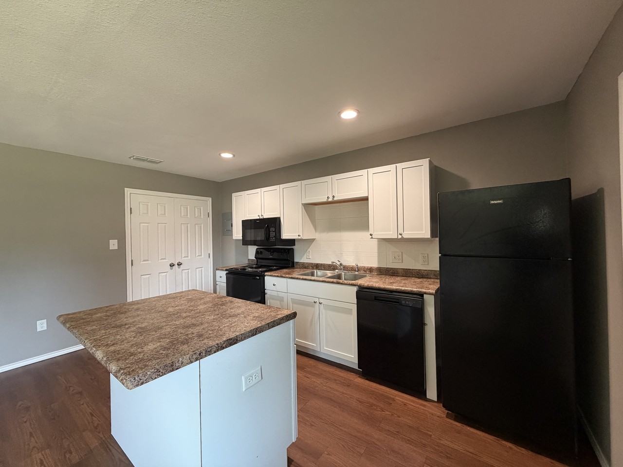 1732 Jennings St #1 - Photo 5 of 44