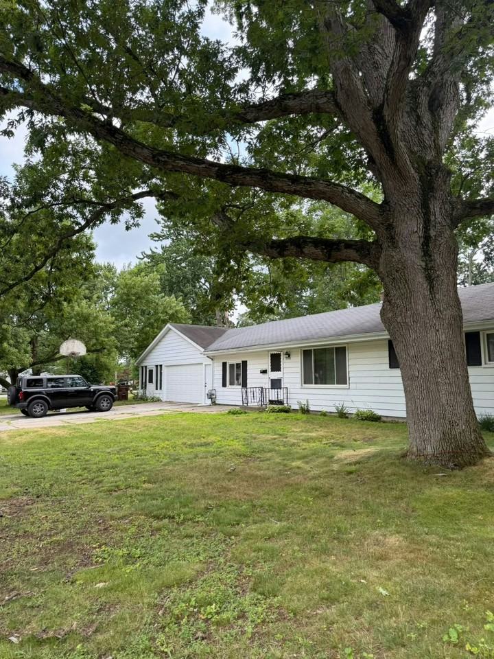 5013 Silica Drive - Photo 2 of 17