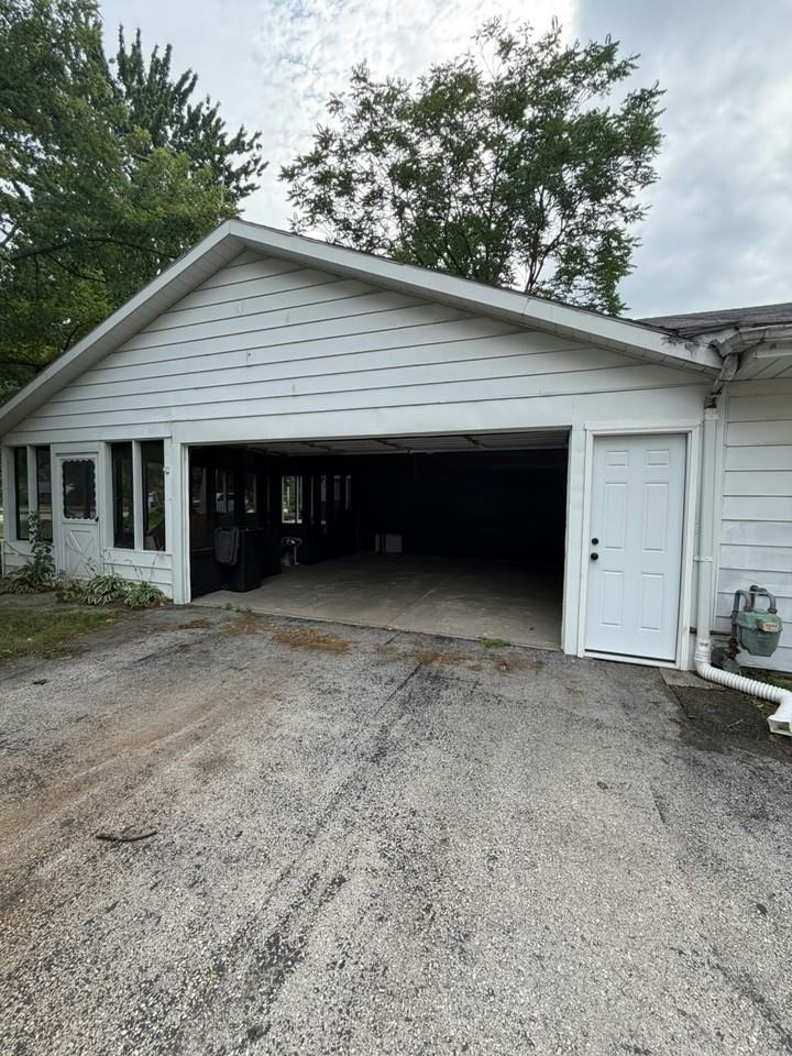 5013 Silica Drive - Photo 4 of 17