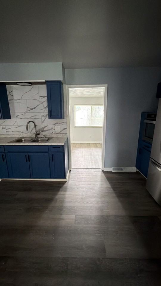 5013 Silica Drive - Photo 7 of 17