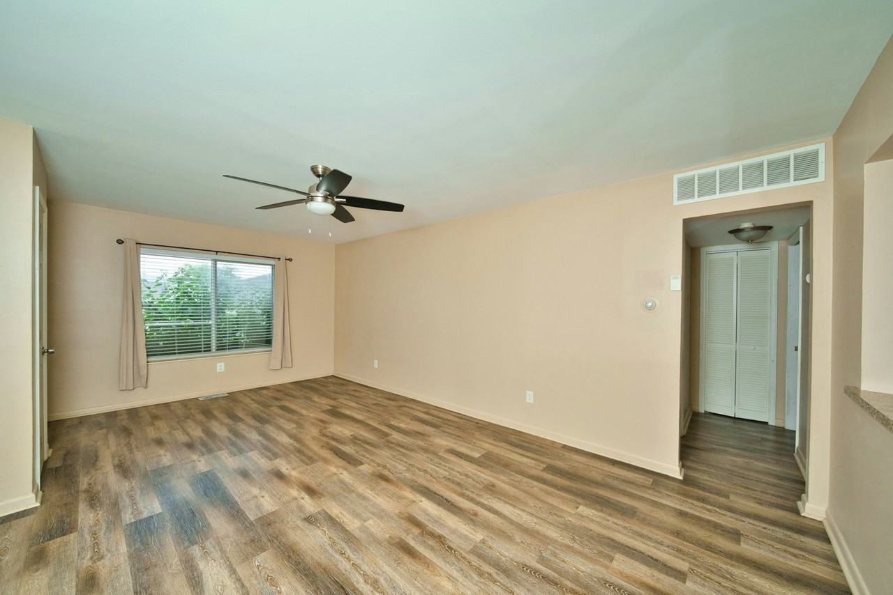 19325 Beech Daly - Photo 5 of 17
