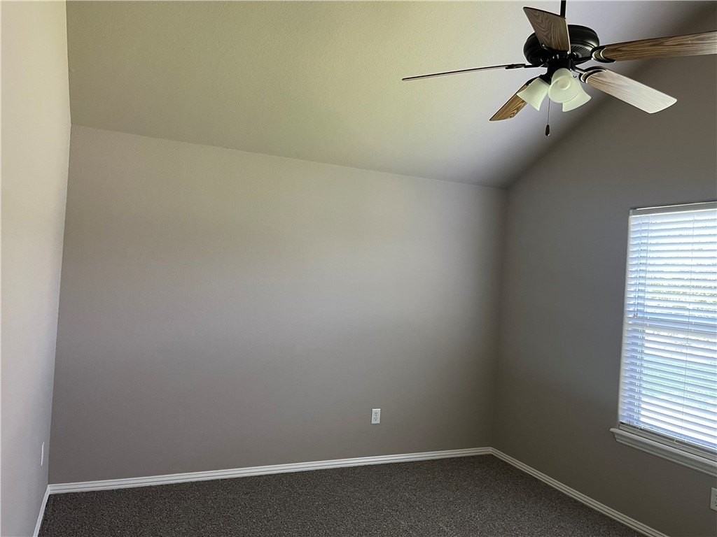 3495 Knox Loop - Photo 4 of 9