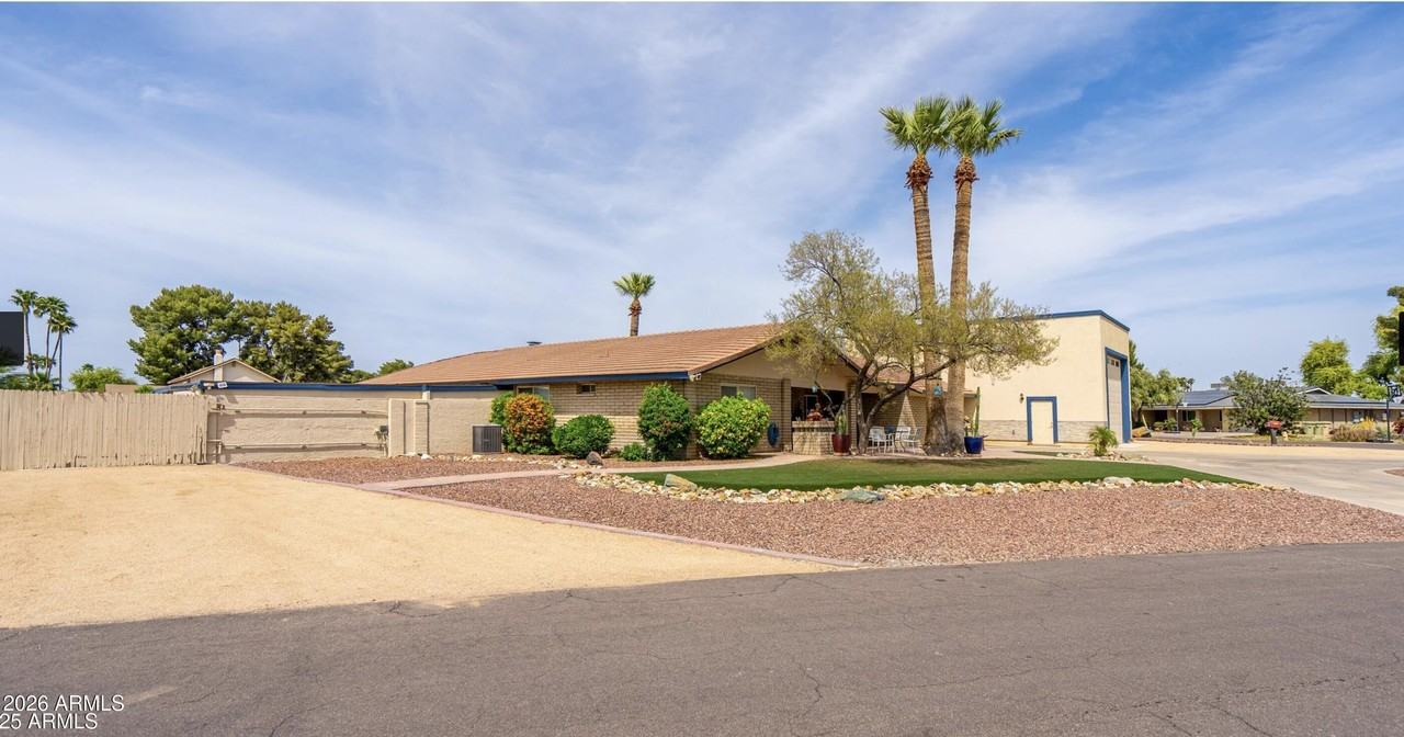 18026 N Everson Dr - Photo 2 of 29