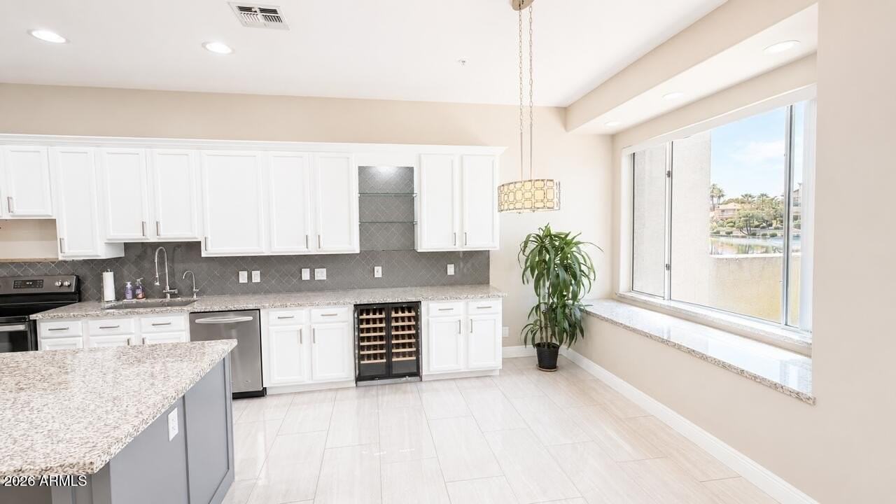 1442 W Coral Reef Dr - Photo 3 of 25