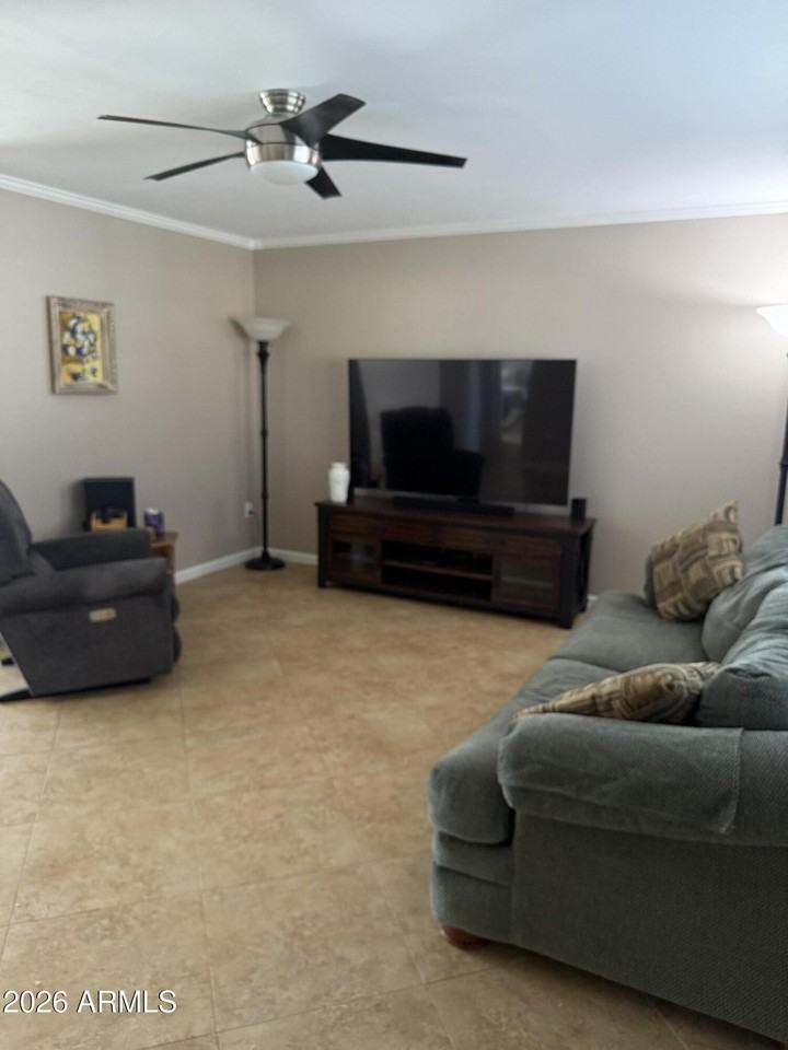 10659 W Tropicana Cir - Photo 2 of 13