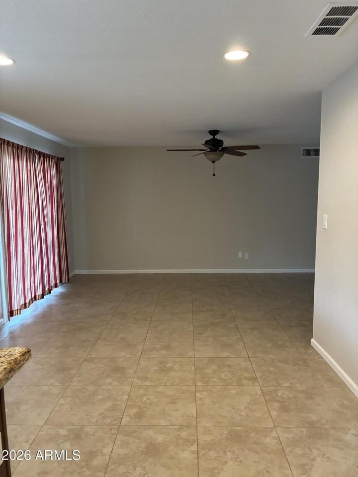 2058 E Fremont Dr - Photo 6 of 19