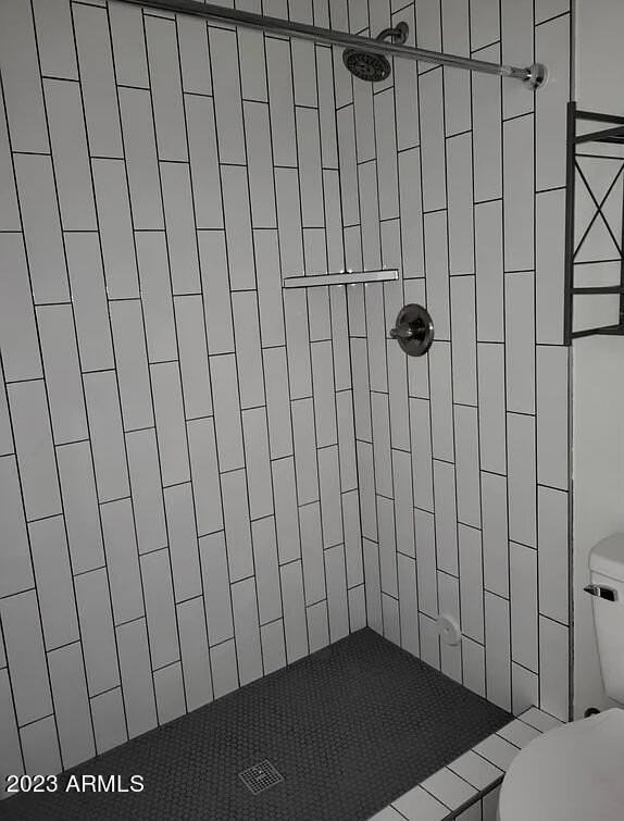1522 W Polk St #2 - Photo 7 of 12