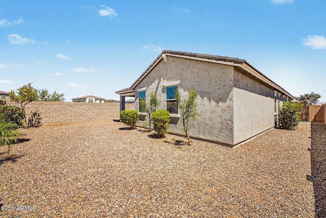 13205 W Claret Cup Rd - Photo 4 of 35