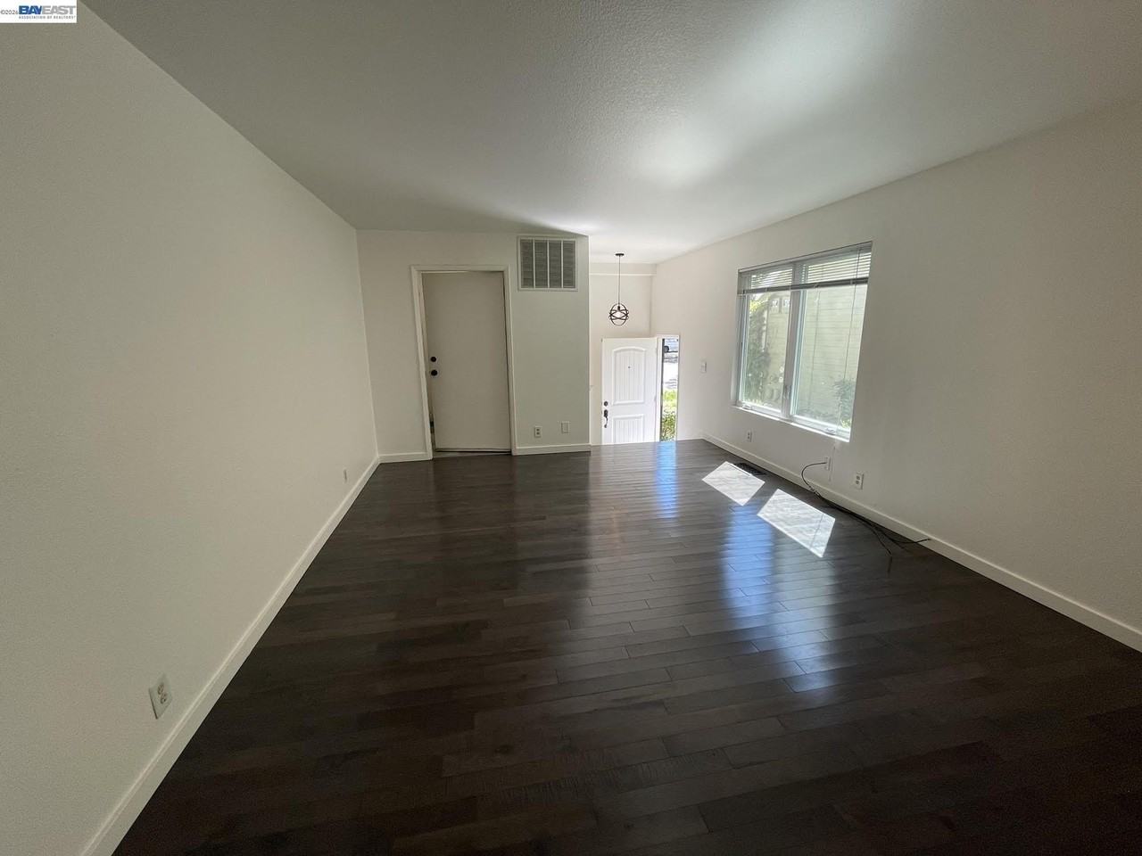 808 14th St - Photo 7 of 17