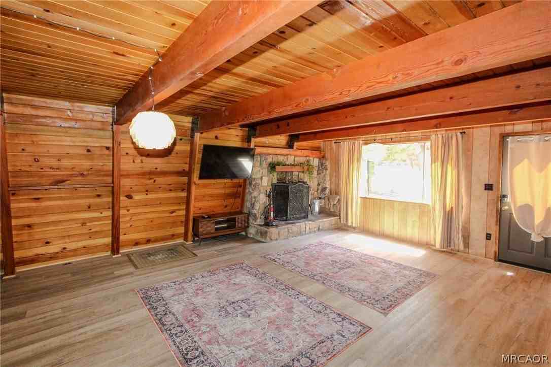 409 W Sherwood Blvd - Photo 5 of 32