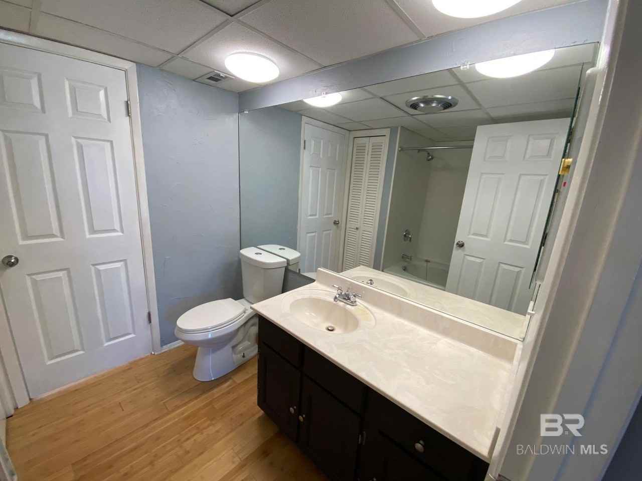 2055 Seacliff Dr N #2055 - Photo 7 of 15