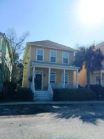 featured image of 905 12th St