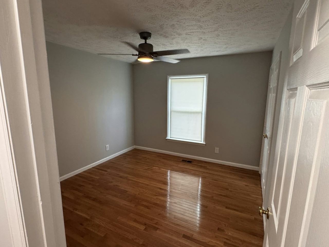 6916 Twin Creek Court - Photo 6 of 12