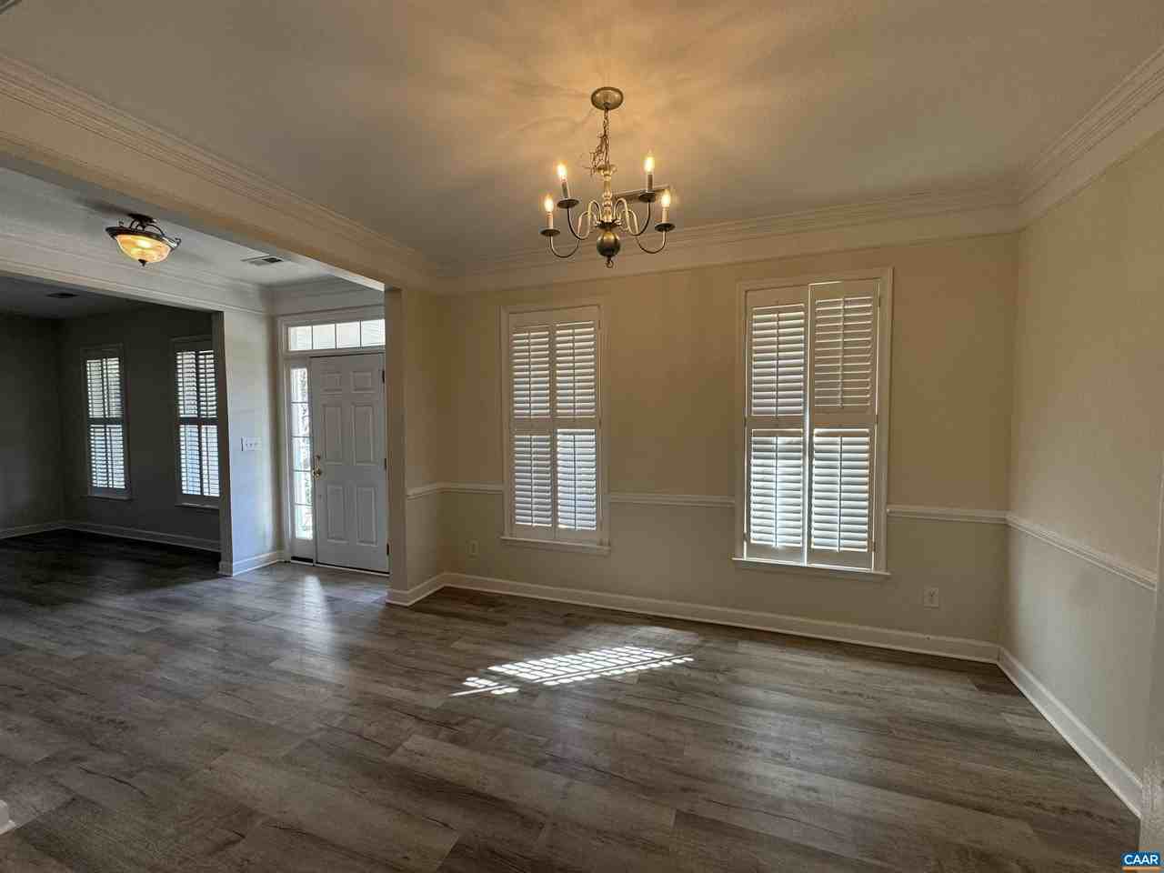 5426 Hill Top St - Photo 7 of 17
