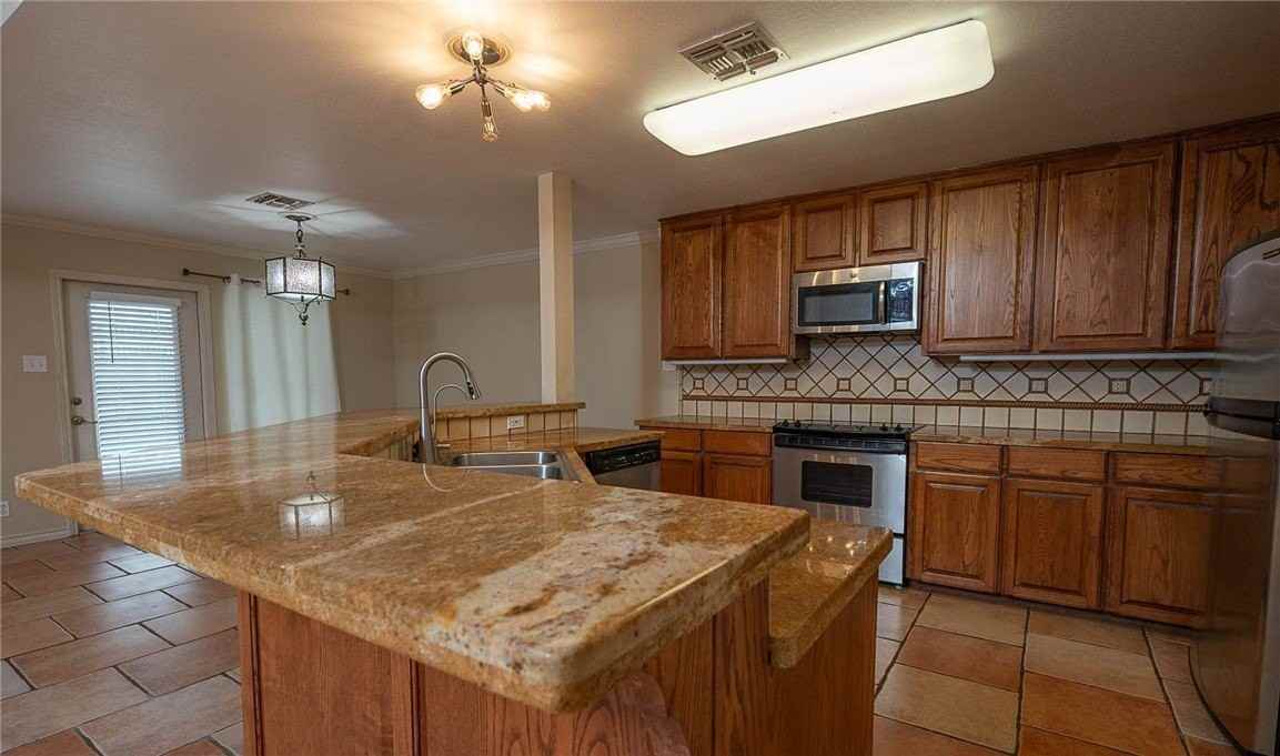 4245 Santa Fe St - Photo 7 of 22