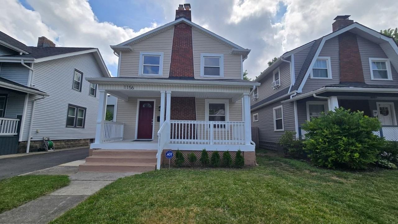 1156 S Champion Ave - Photo 2 of 20